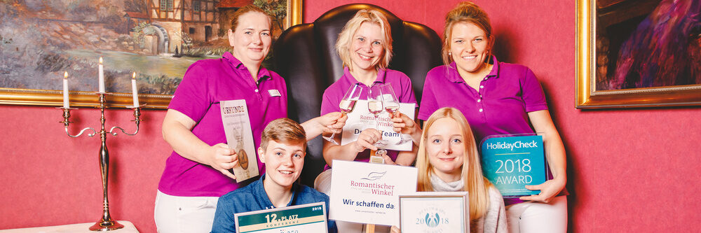 awards 2018 rowi wellness mitarbeiter rowianer awards schilder Romantischer Winkel