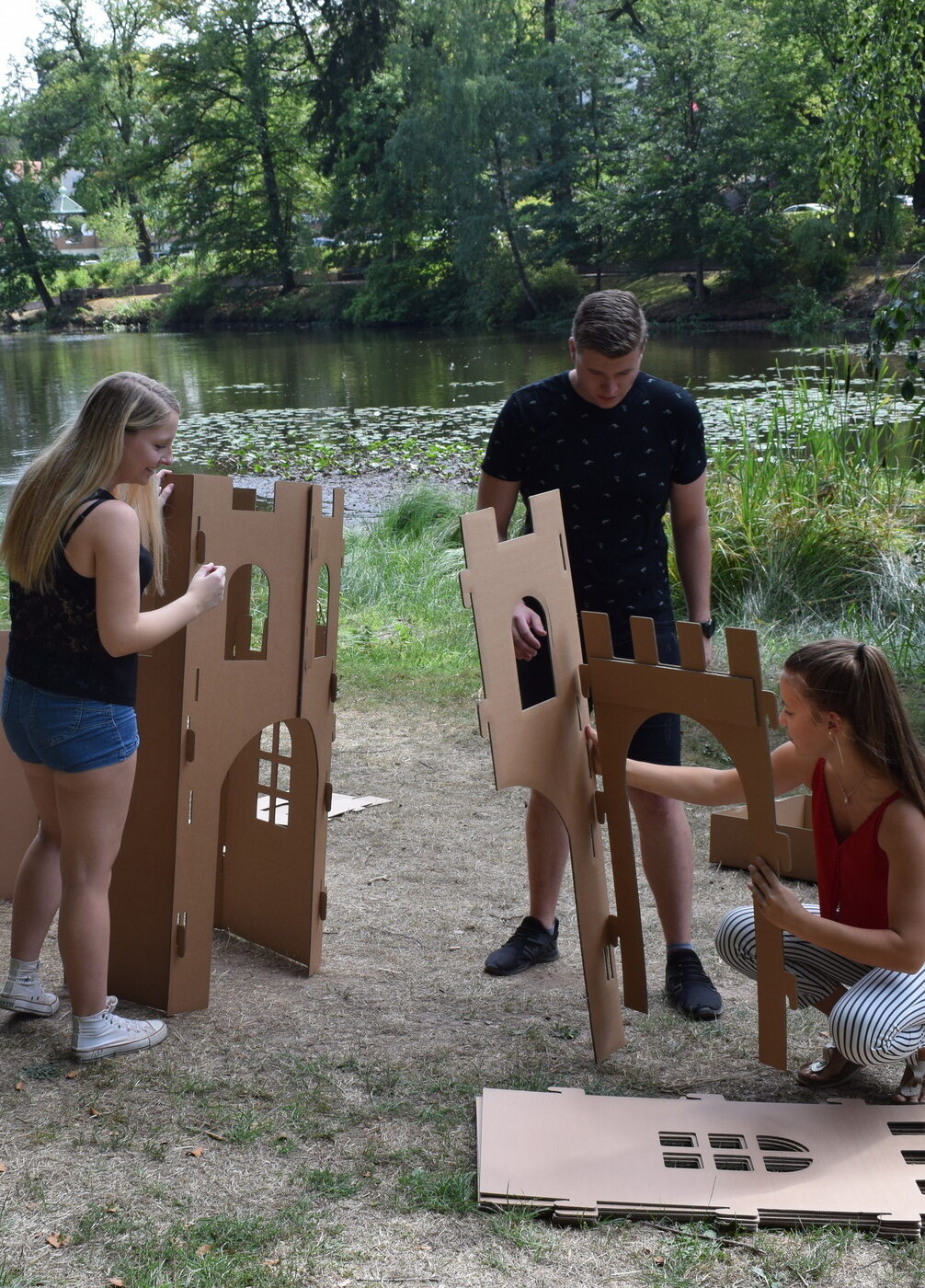 Azubis rowi Romantischer Winkel team building incentive auszubildende